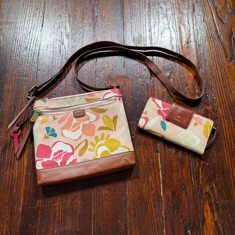 Fossil Crossbody Bag Wallet Set Pink Floral Leather Trim Key Charm Purse Clutch